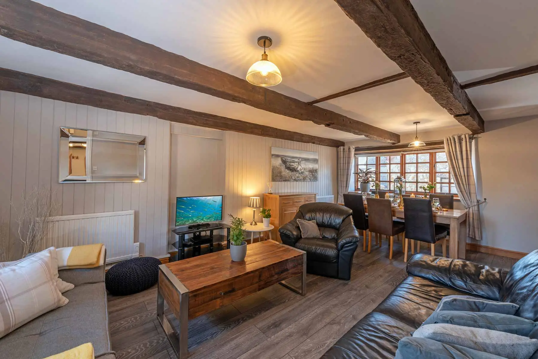 Party Houses with hot tubs